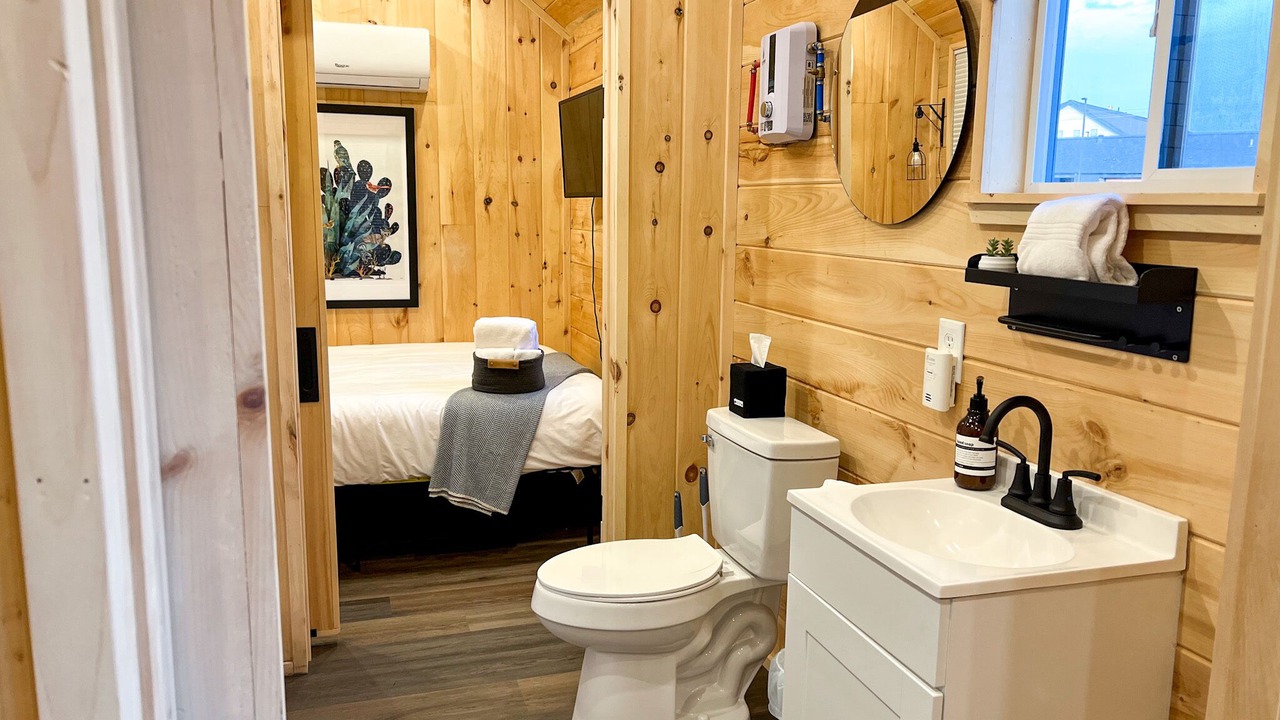 Photo of Bathroom in Pear Park
