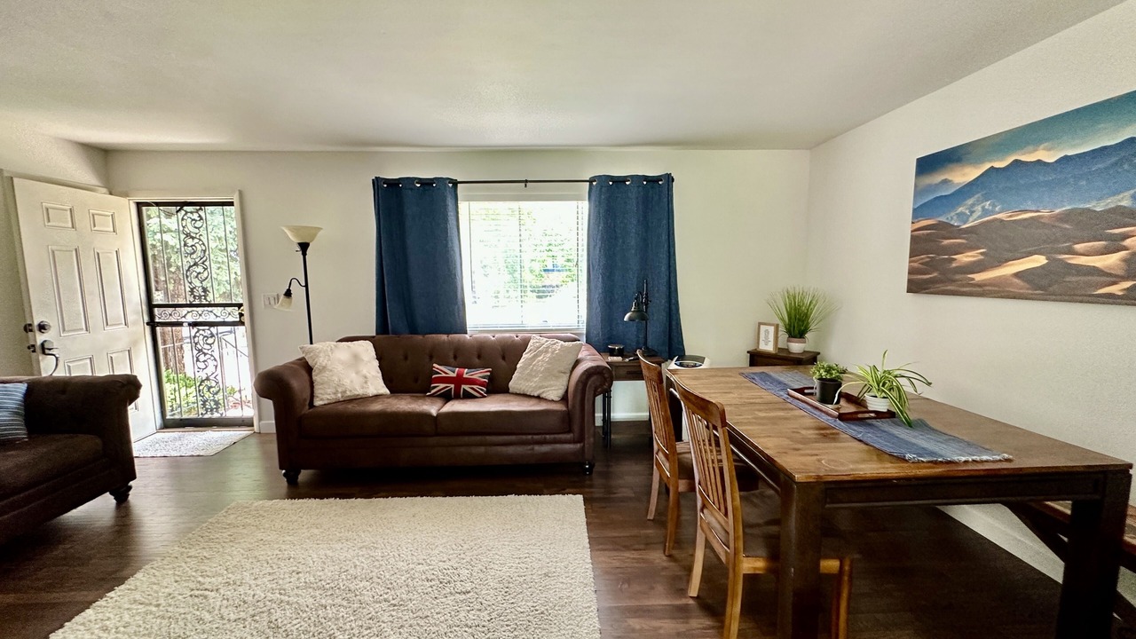 Photo of Livingroom in Village Seven