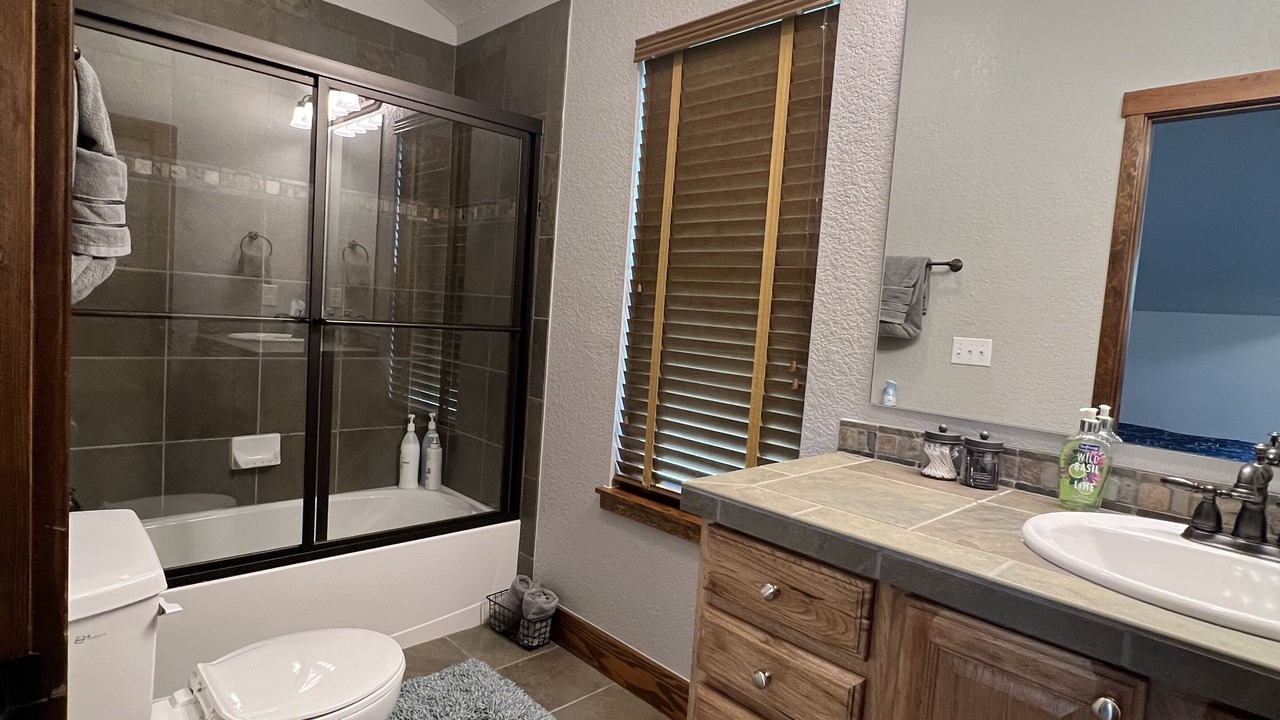 Photo of Bathroom in Rendezvous