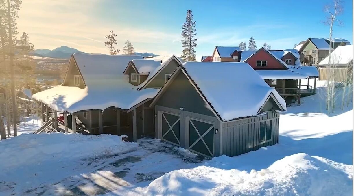 Photo of Outdoor in Rendezvous
