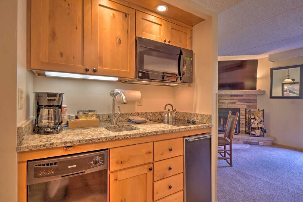 Photo of Kitchen in Peak 9