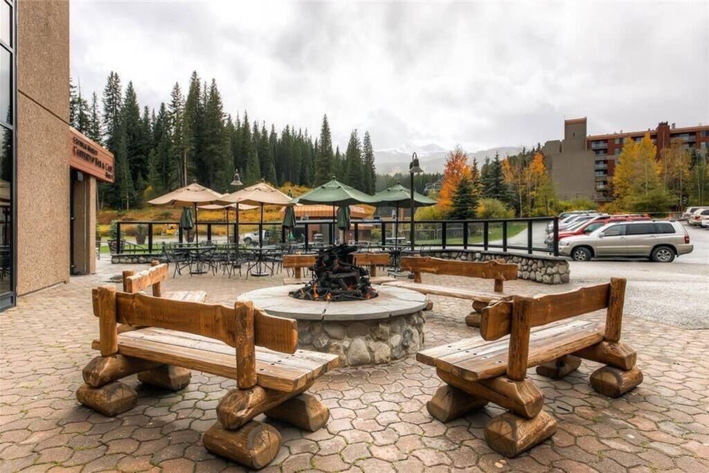 Photo of Patio Balcony in Peak 9