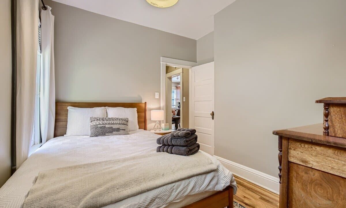 Photo of Bedroom in Washington Park West