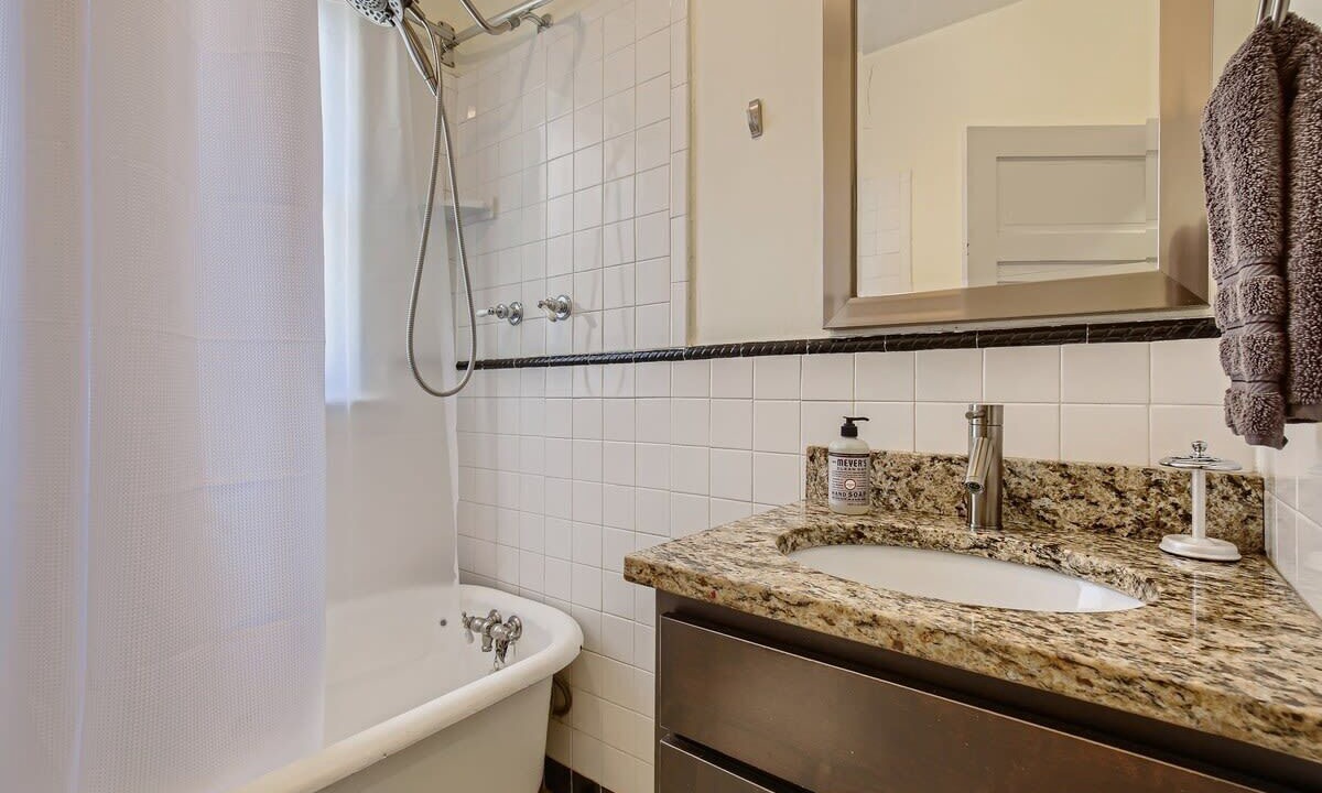 Photo of Bathroom in Washington Park West