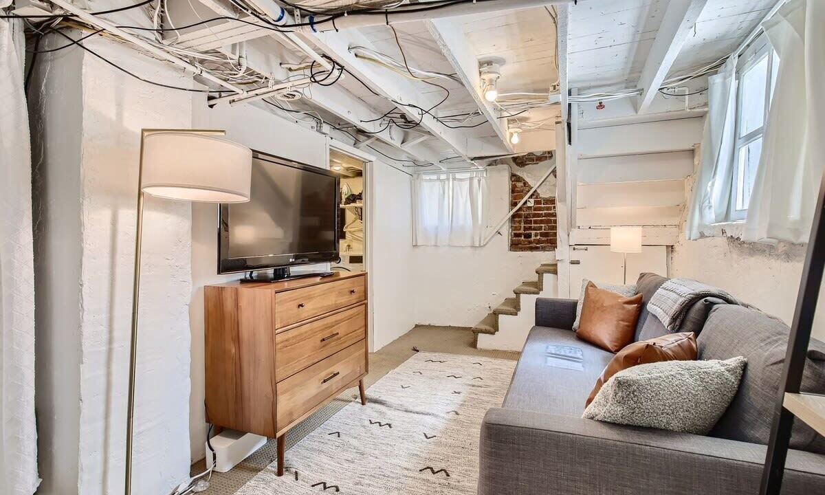 Photo of Livingroom in Washington Park West