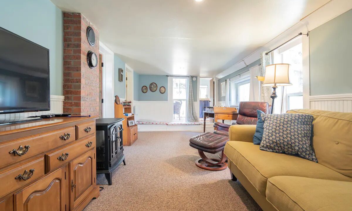 Photo of Livingroom in Pine