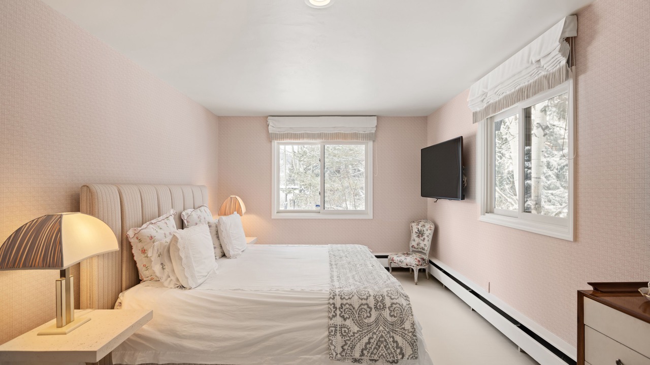 Photo of Bedroom in Aspen
