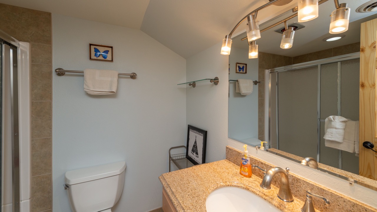 Photo of Bathroom in Fraser