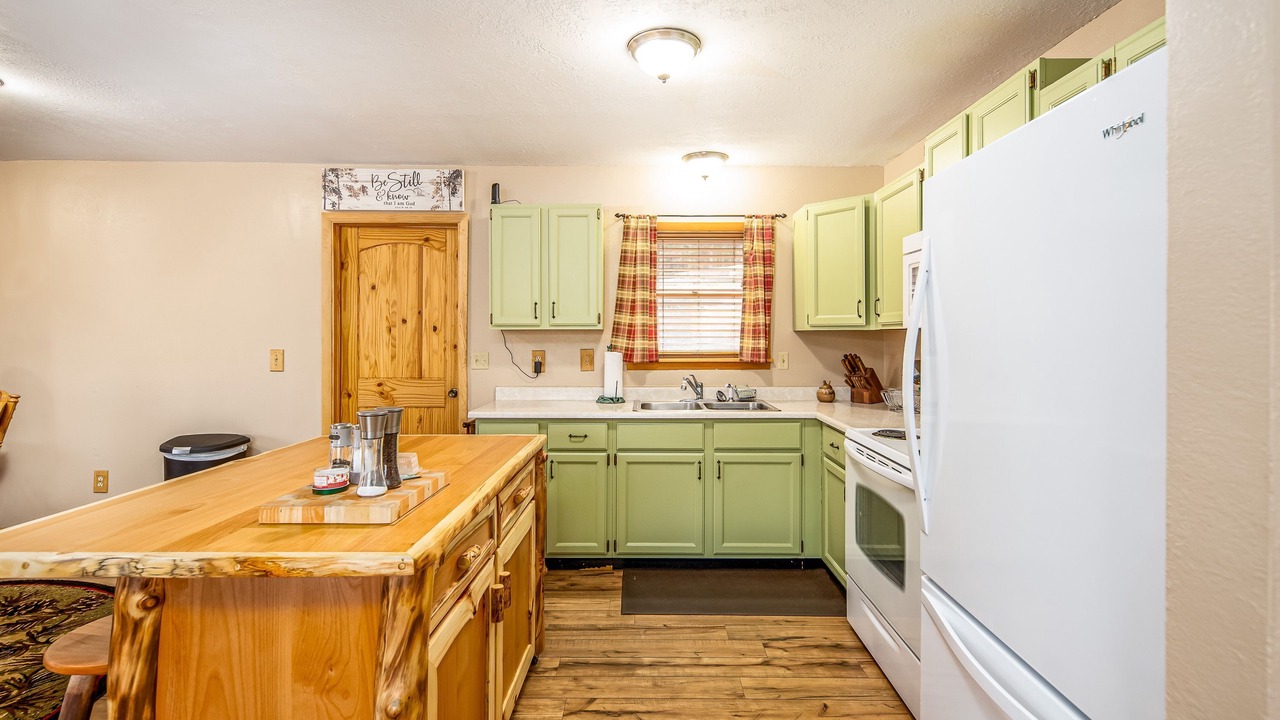 Photo of Kitchen in Cimarron