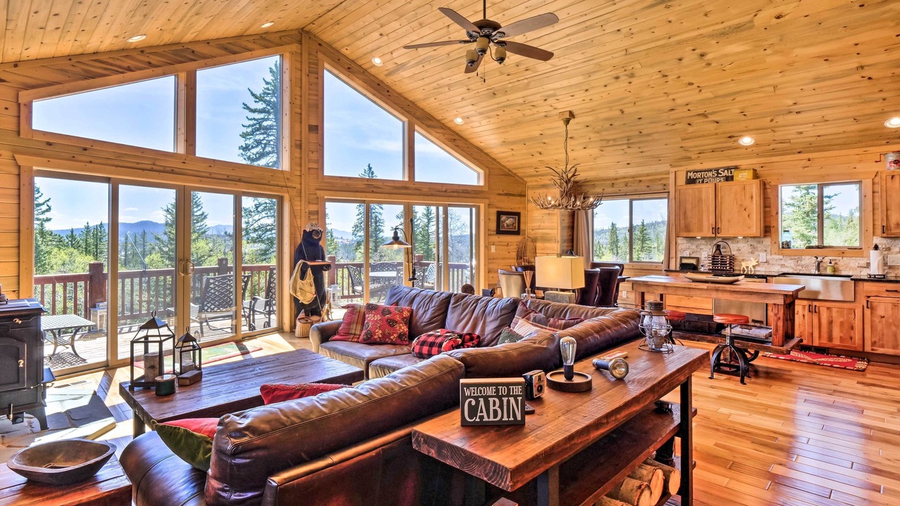 Photo of Livingroom in Indian Mountain