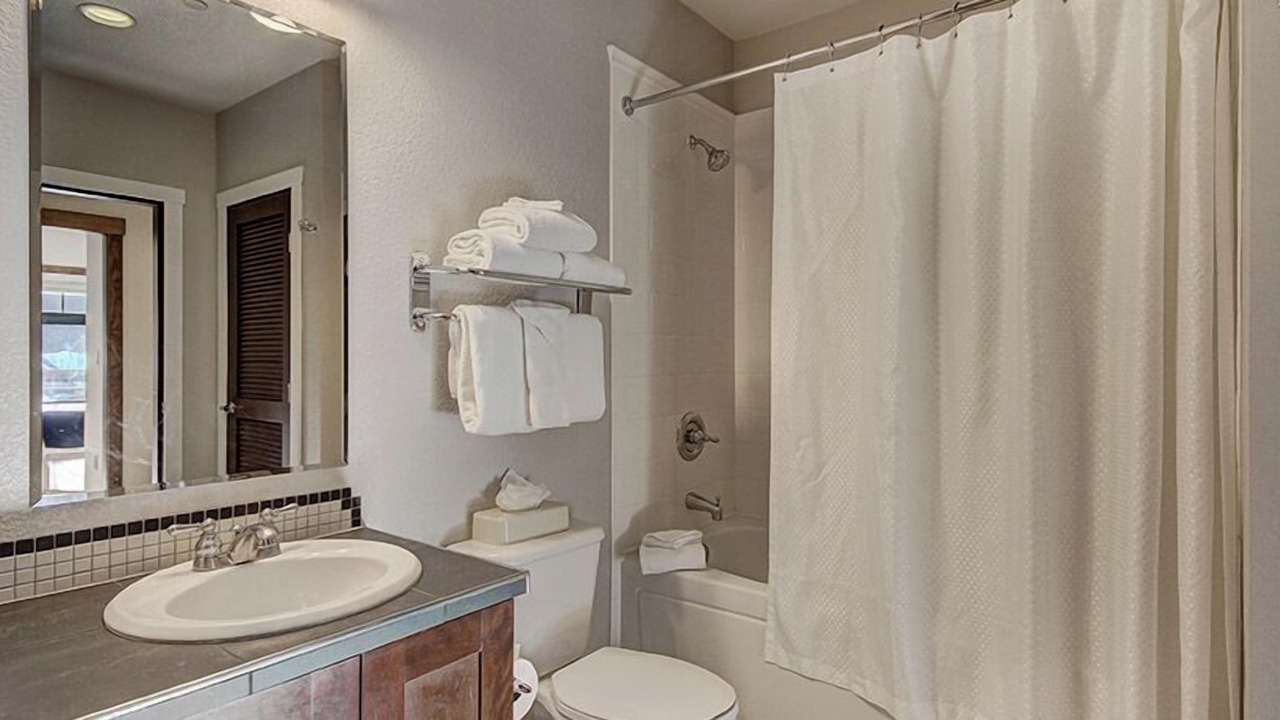 Photo of Bathroom in Copper Mountain Village