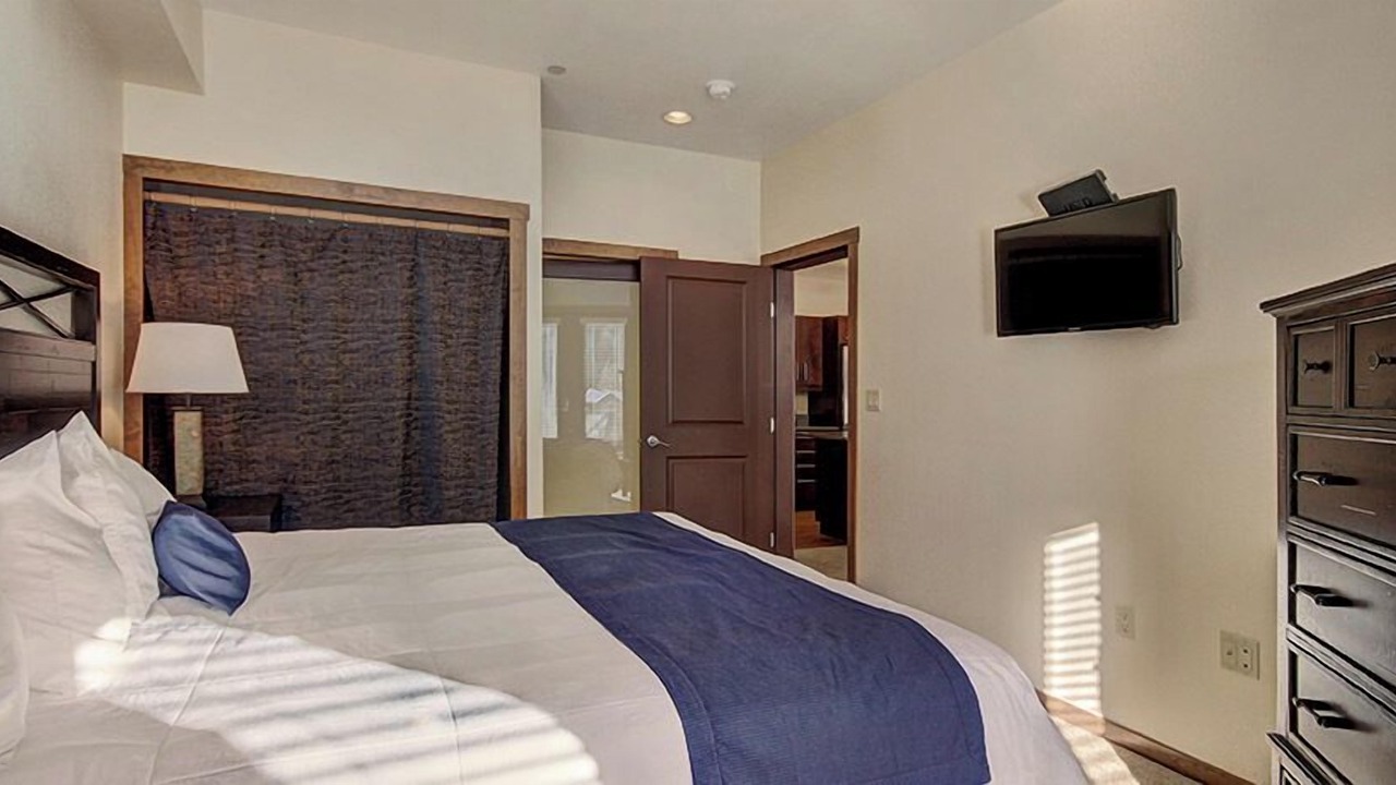 Photo of Bedroom in Copper Mountain Village