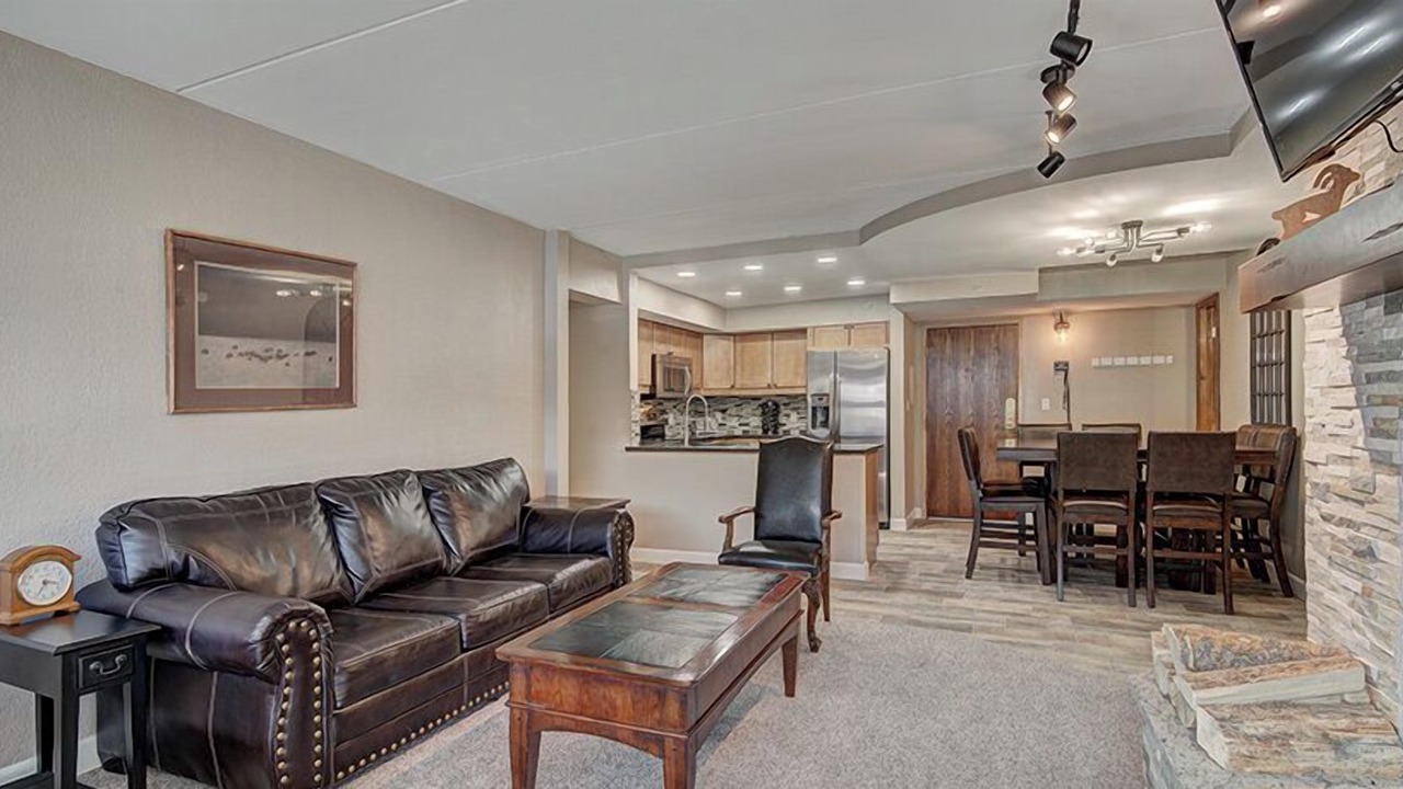 Photo of Livingroom in Copper Mountain Village