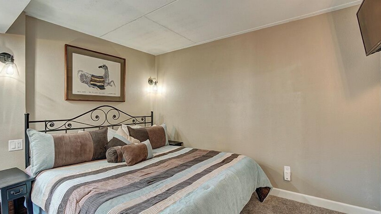 Photo of Bedroom in Copper Mountain Village