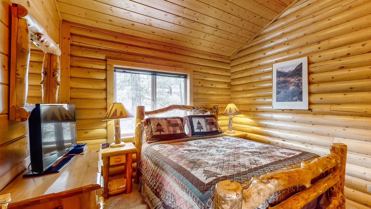 Photo of Bedroom in Rainbow Valley