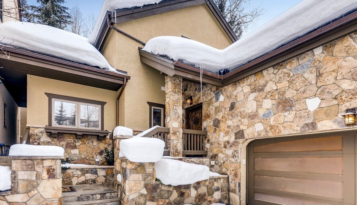 Photo of Outdoor in Highland Meadows