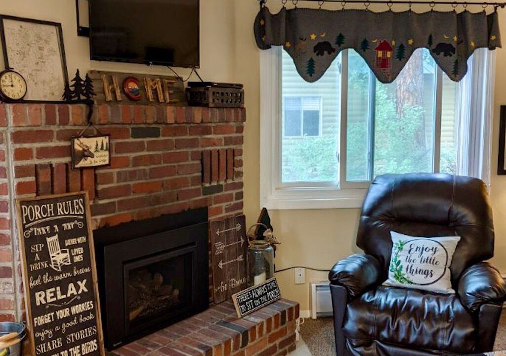 Photo of Livingroom in Bailey