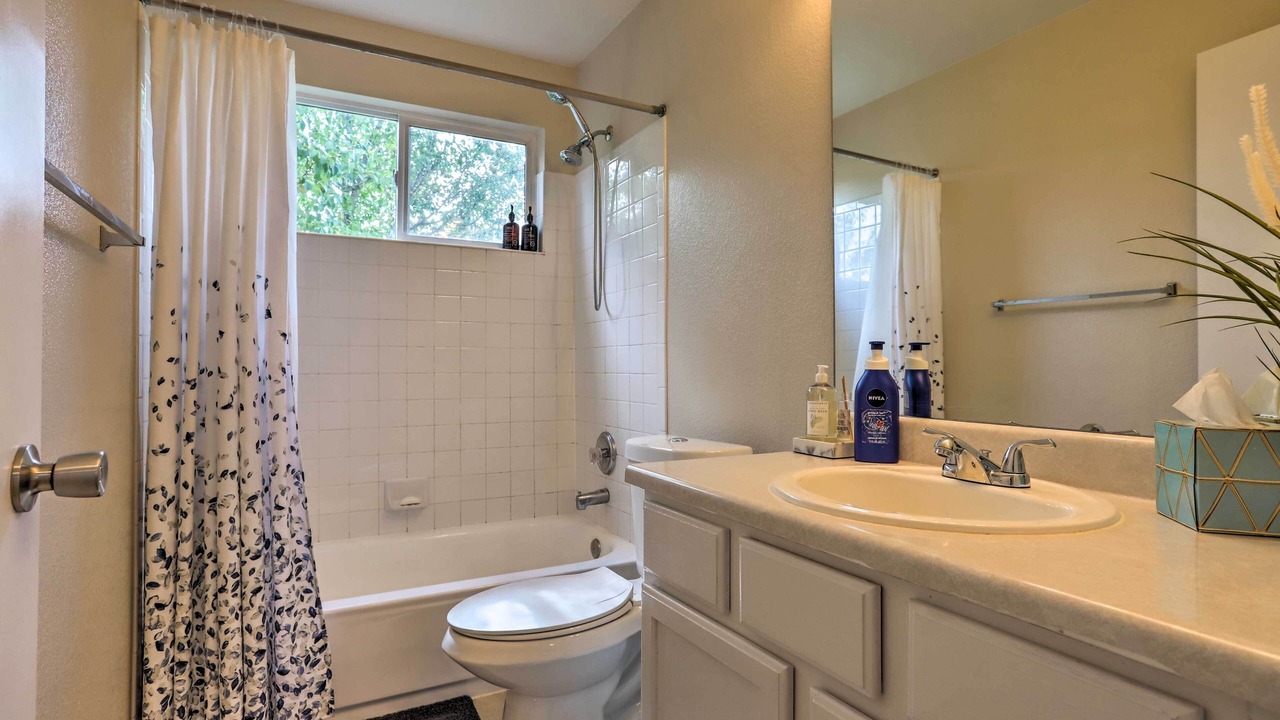 Photo of Bathroom in Thornton
