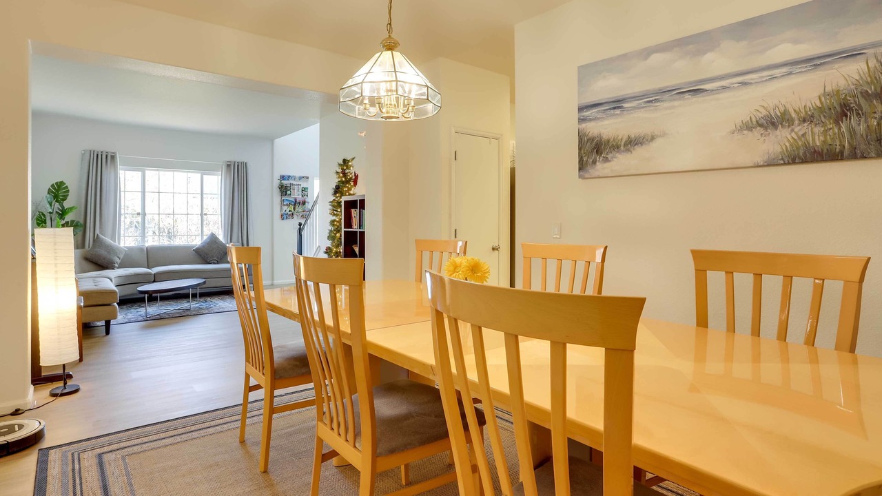 Photo of Livingroom in Thornton
