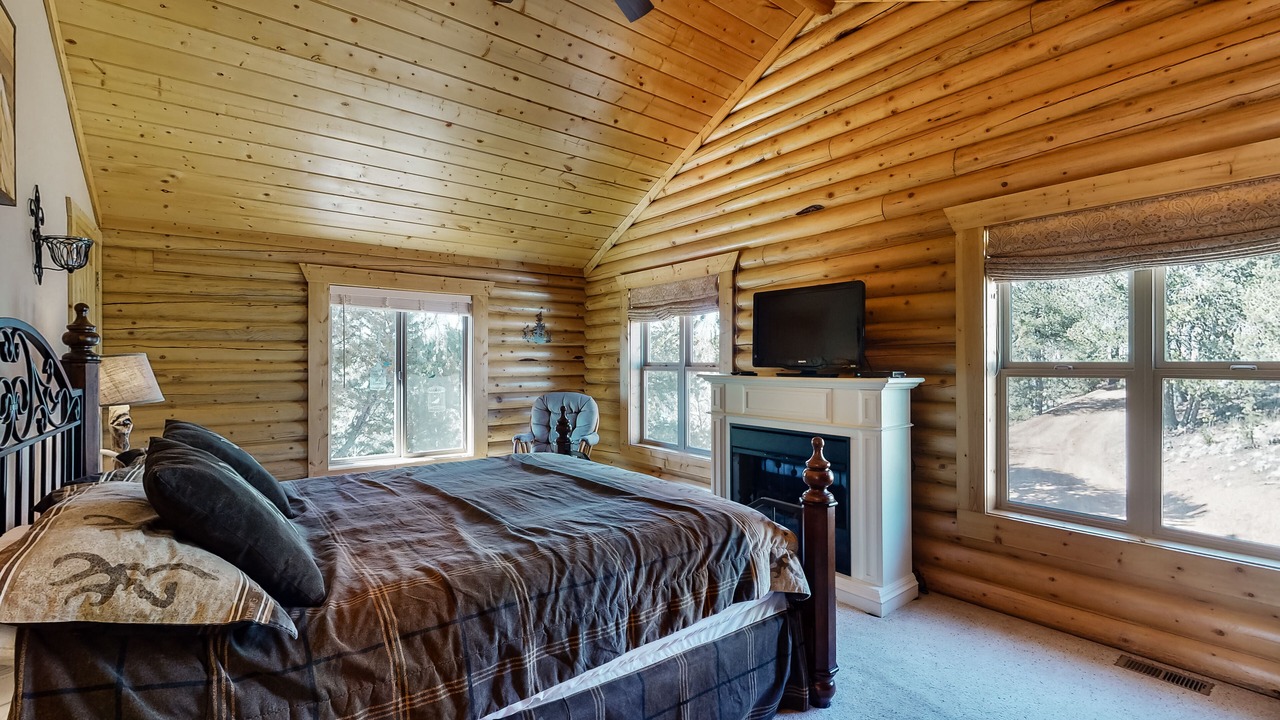Photo of Bedroom in Rainbow Valley
