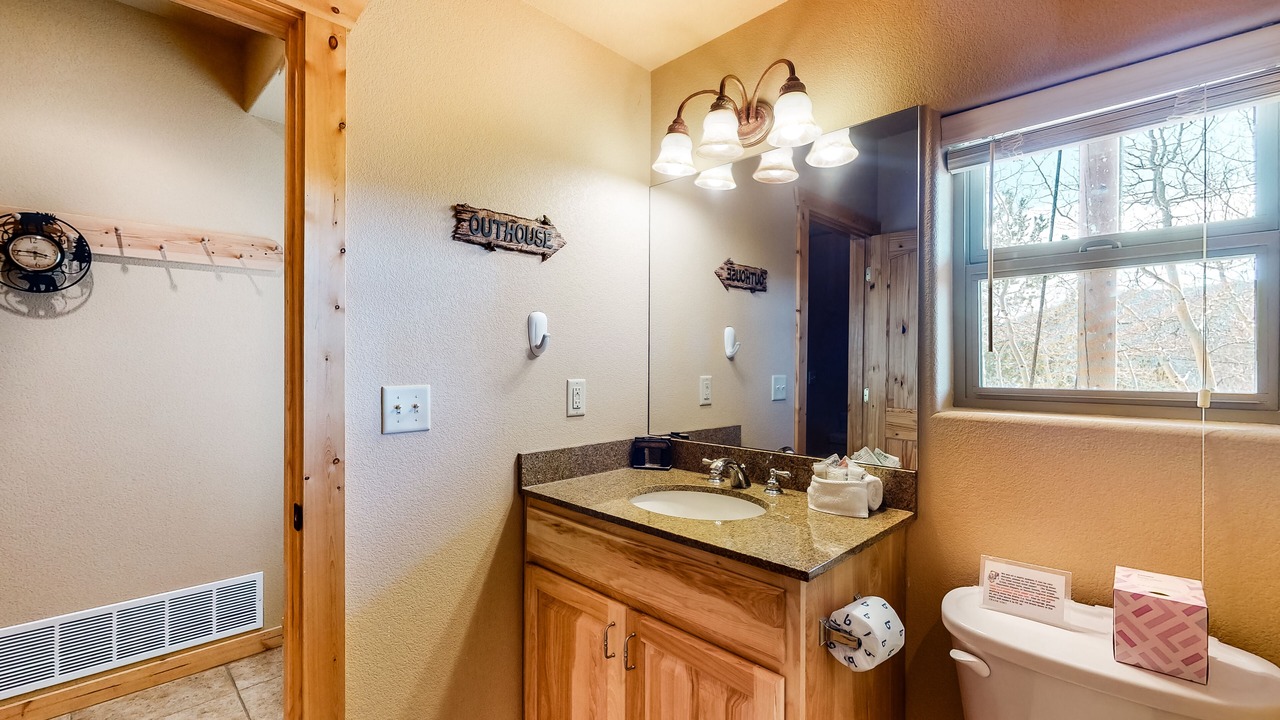 Photo of Bathroom in Rainbow Valley