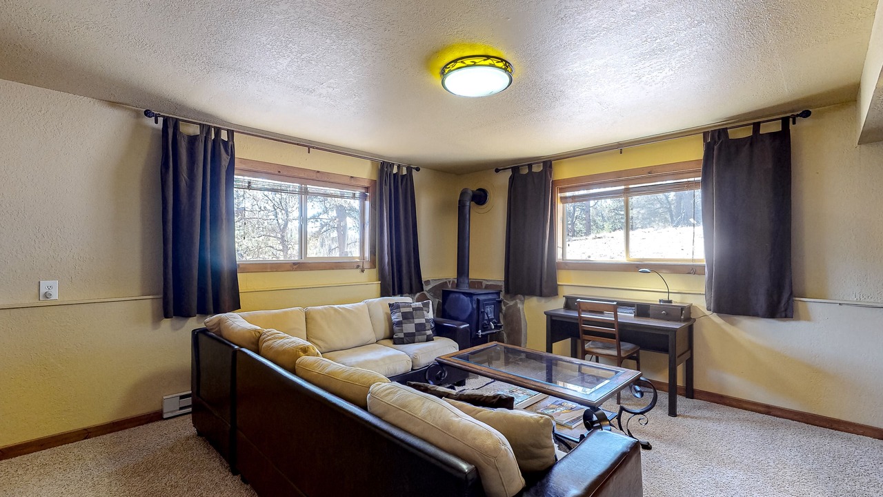 Photo of Livingroom in Cripple Creek