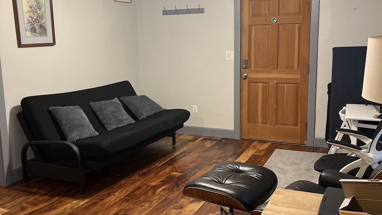 Photo of Livingroom in Martinez Park