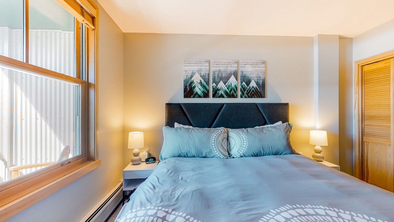 Photo of Bedroom in River Run