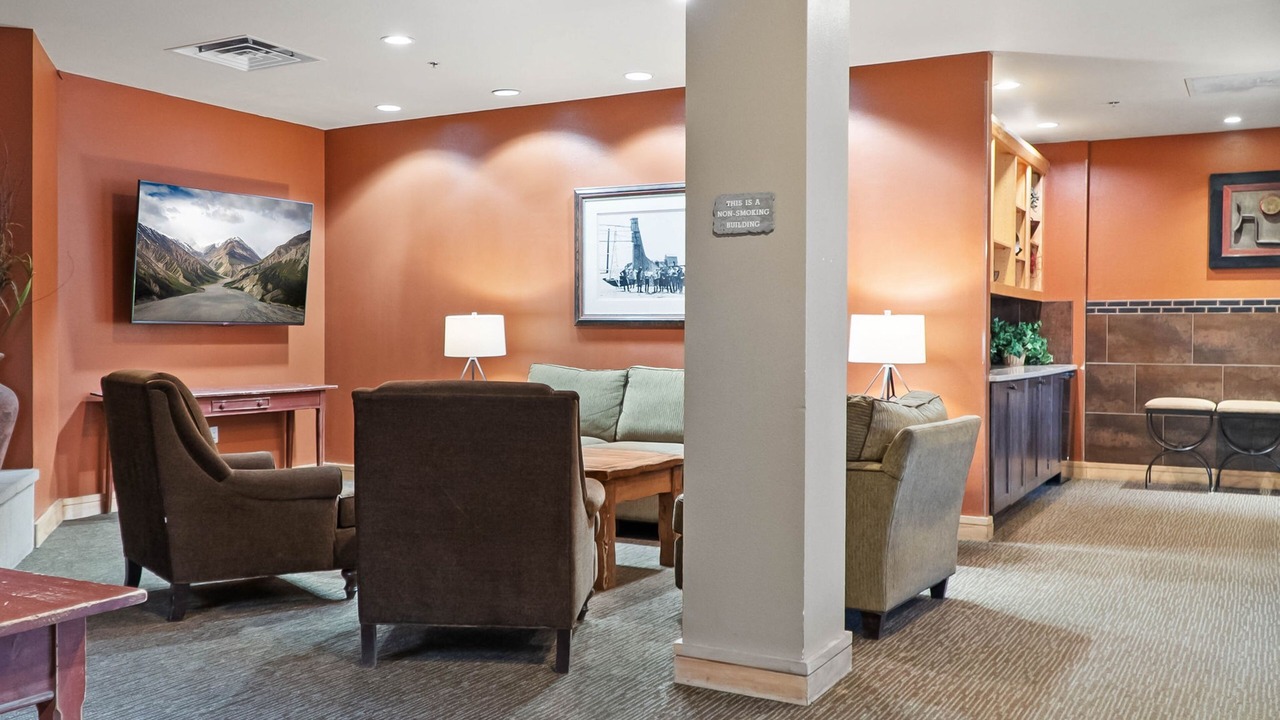 Photo of Livingroom in River Run