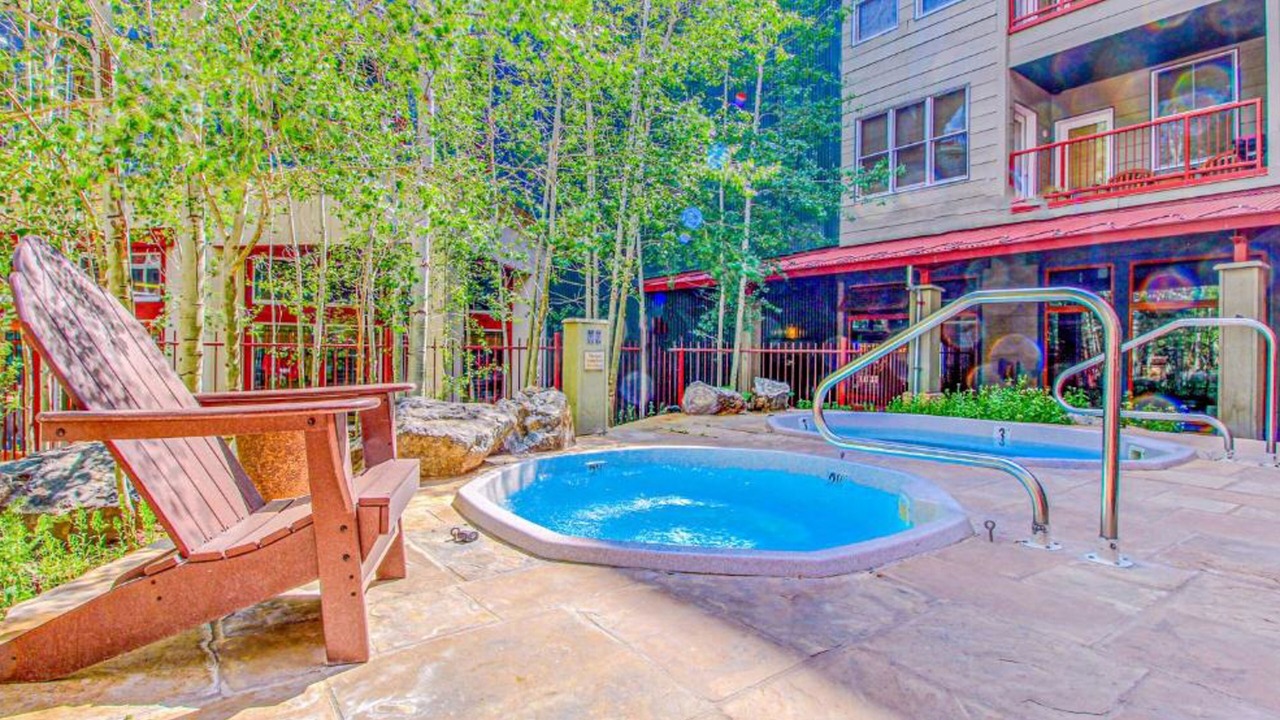 Photo of Outdoor in River Run