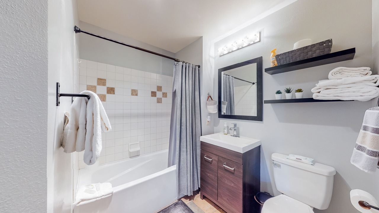 Photo of Bathroom in River Run
