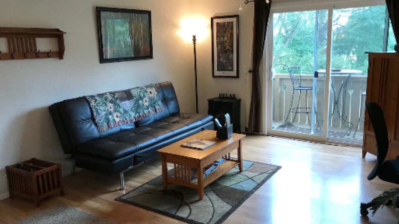 Photo of Livingroom in Glenwood Grove - North Iris