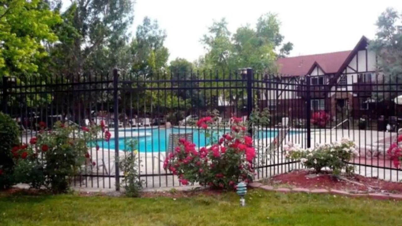Photo of Outdoor in Glenwood Grove - North Iris