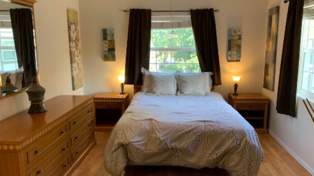 Photo of Bedroom in Glenwood Grove - North Iris