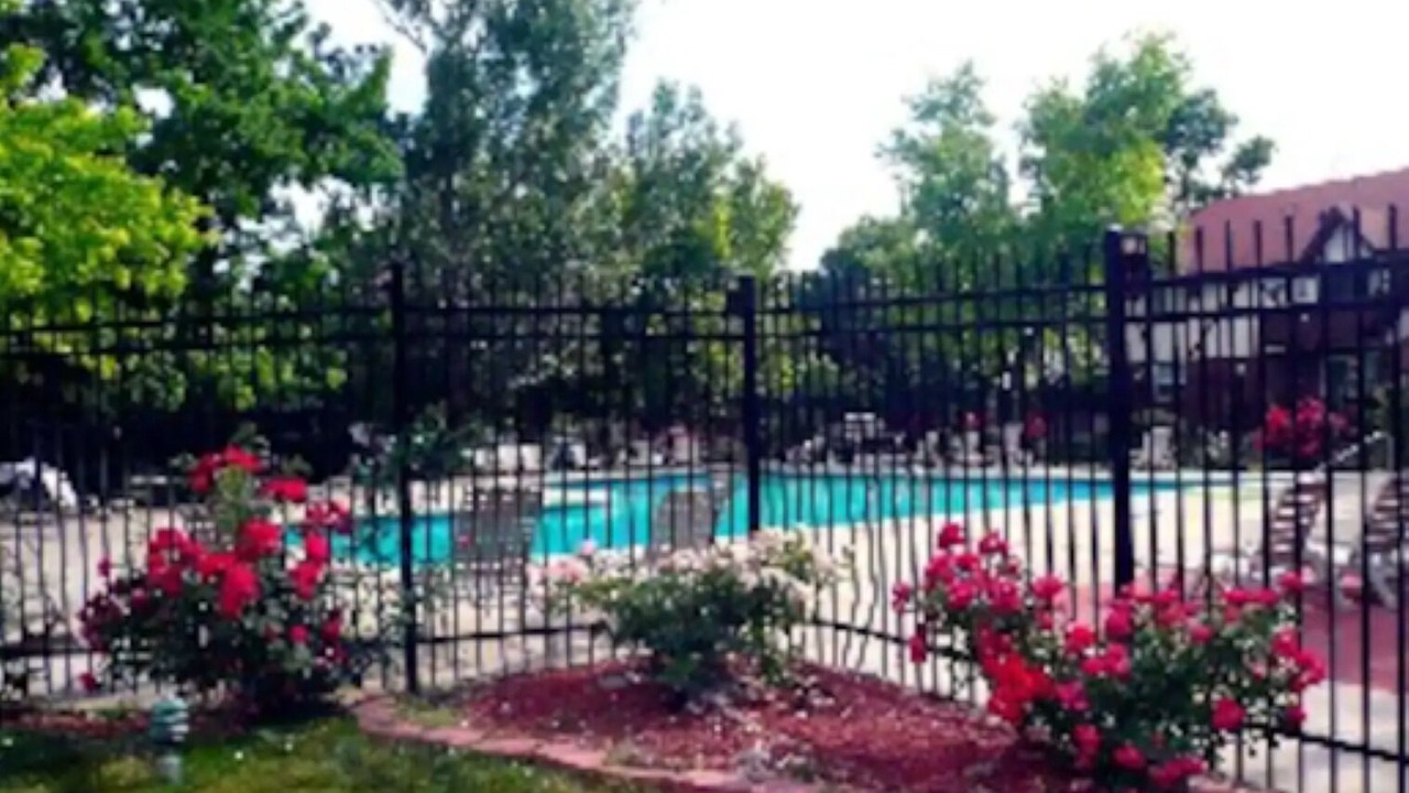 Photo of Outdoor in Glenwood Grove - North Iris