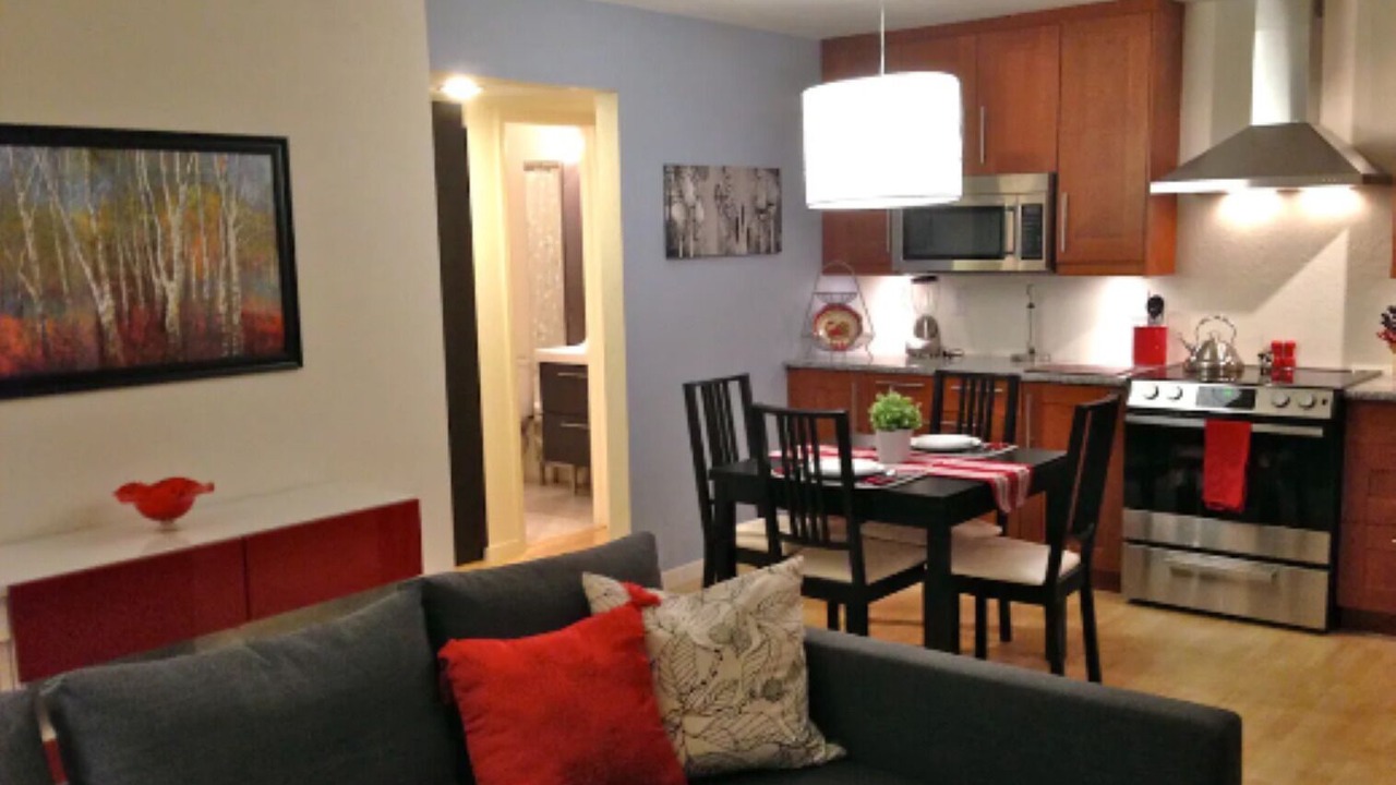 Photo of Livingroom in Glenwood Grove - North Iris