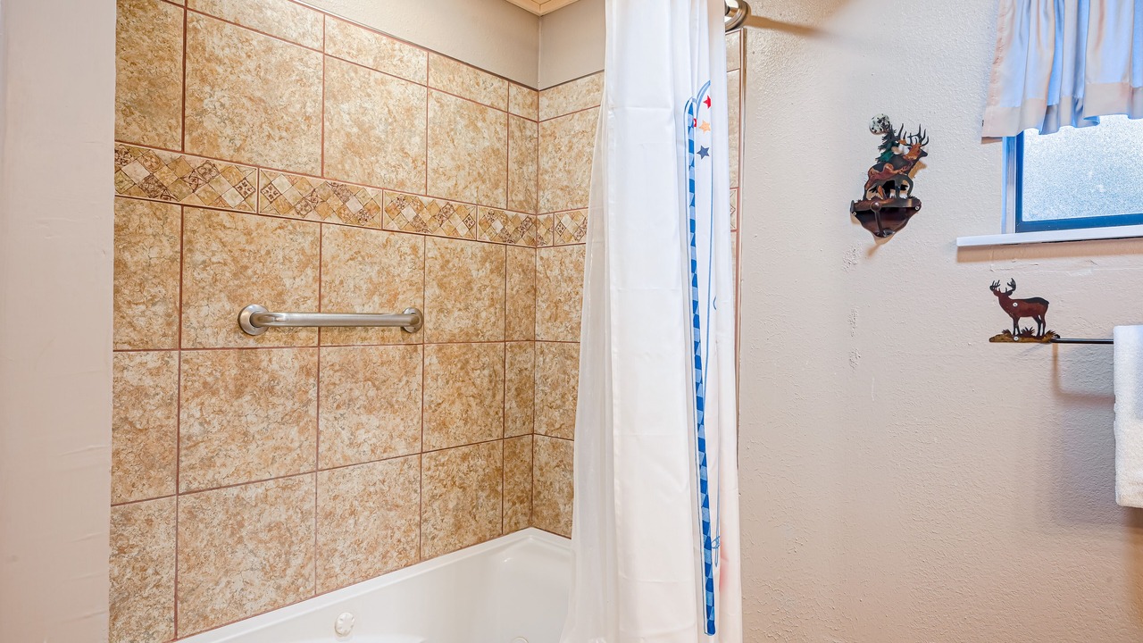 Photo of Bathroom in Ponderosa Pines