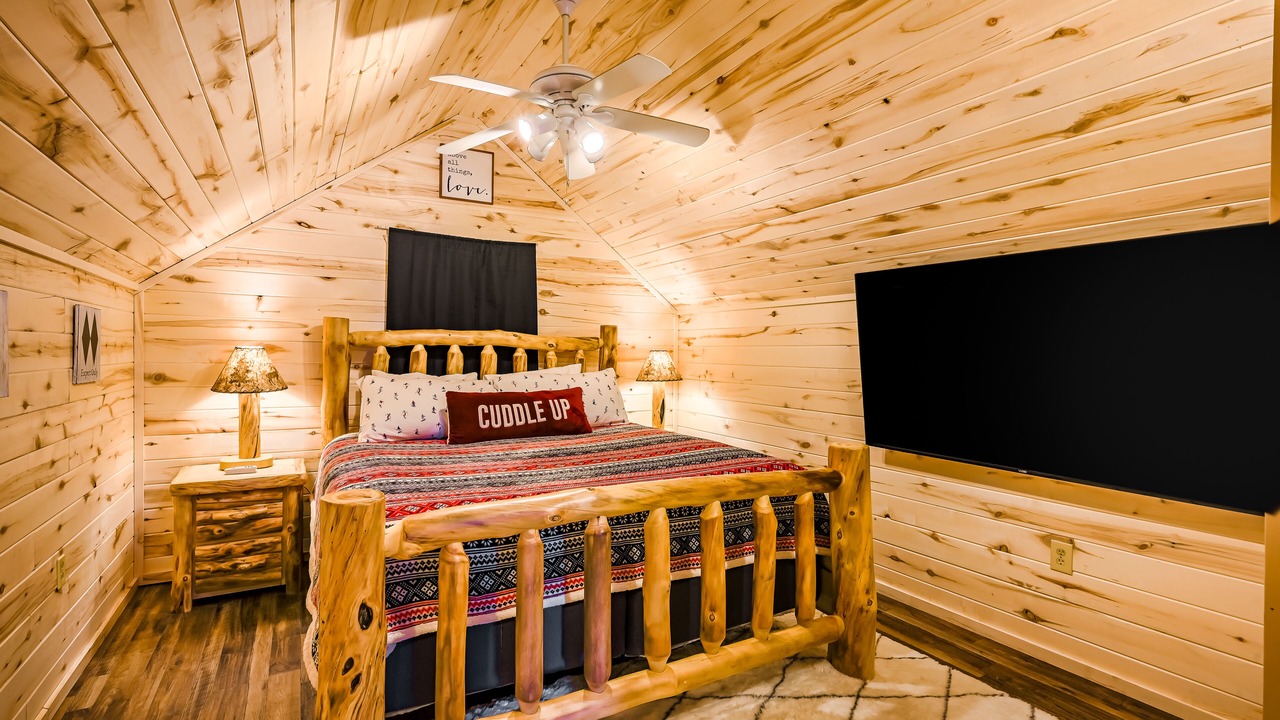 Photo of Bedroom in Ponderosa Pines