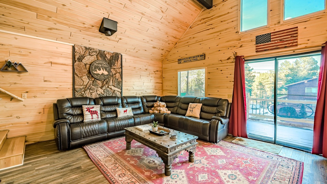 Photo of Livingroom in Ponderosa Pines