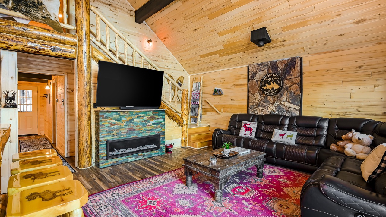 Photo of Livingroom in Ponderosa Pines