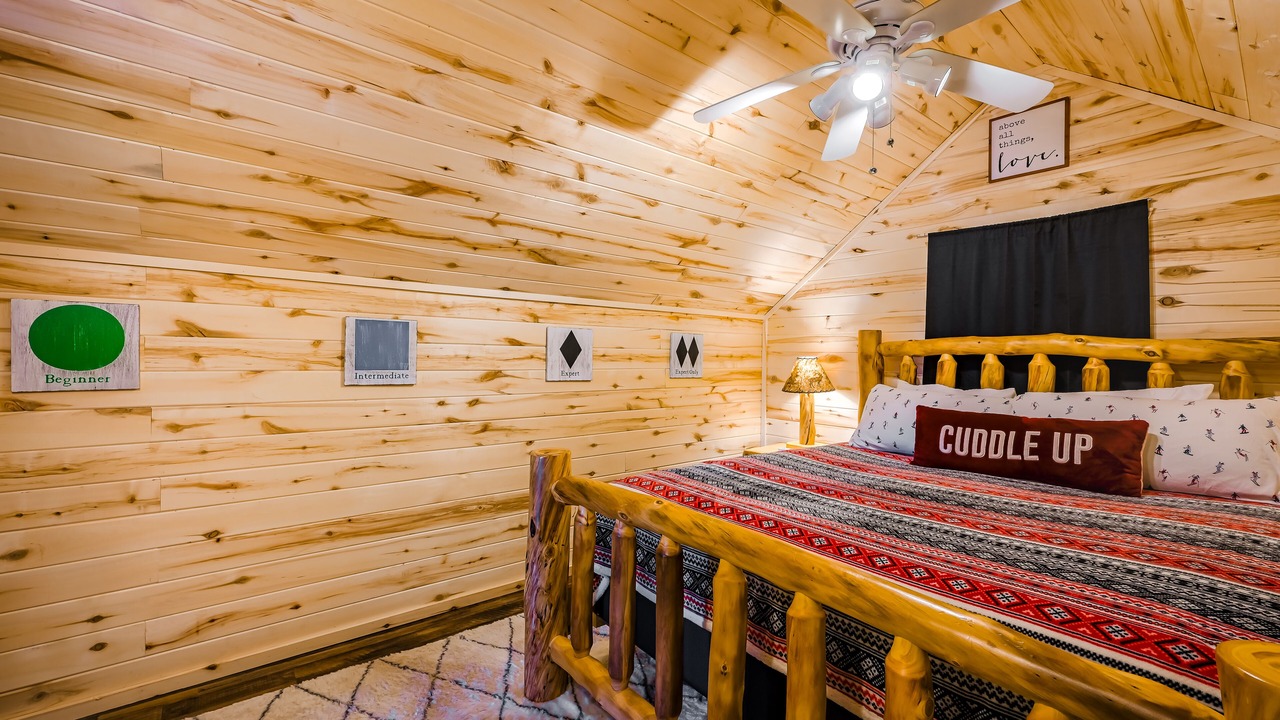 Photo of Bedroom in Ponderosa Pines