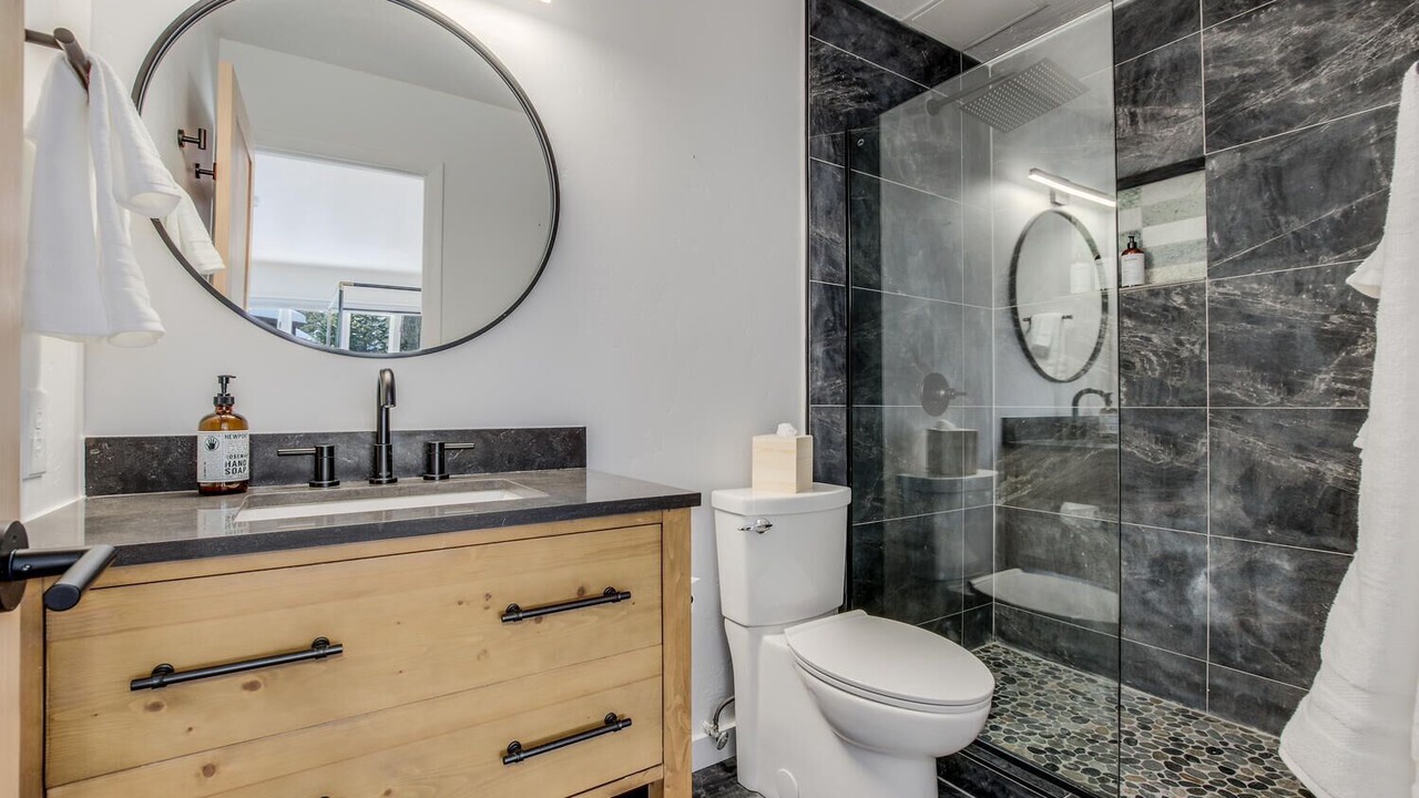 Photo of Bathroom in Warrior's Mark West