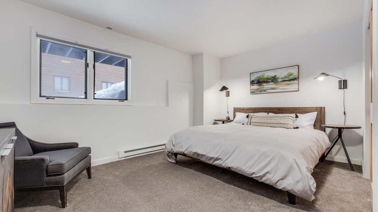 Photo of Bedroom in Warrior's Mark West