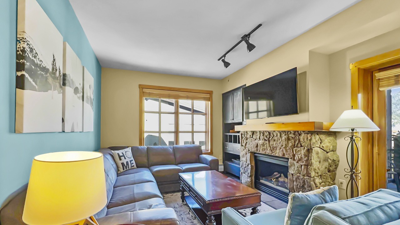 Photo of Livingroom in Copper Mountain Village