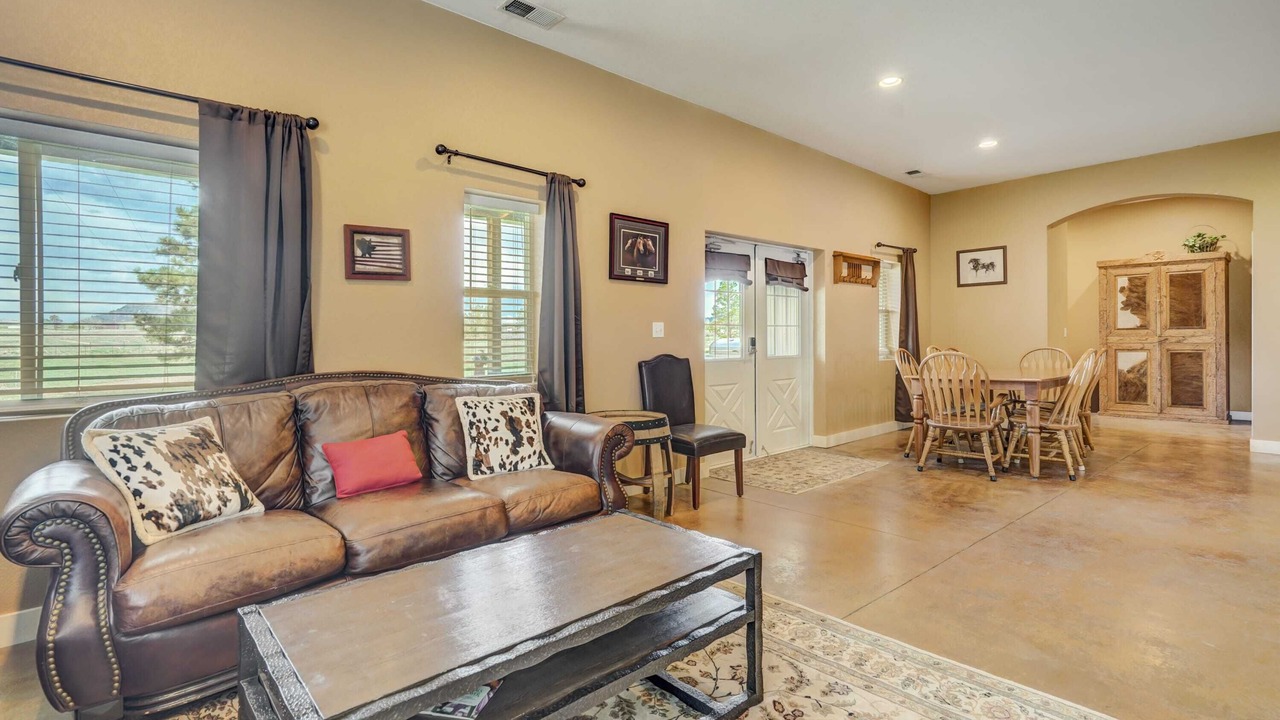 Photo of Livingroom in Larkspur
