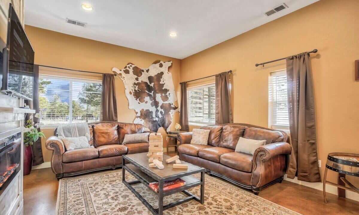 Photo of Livingroom in Larkspur