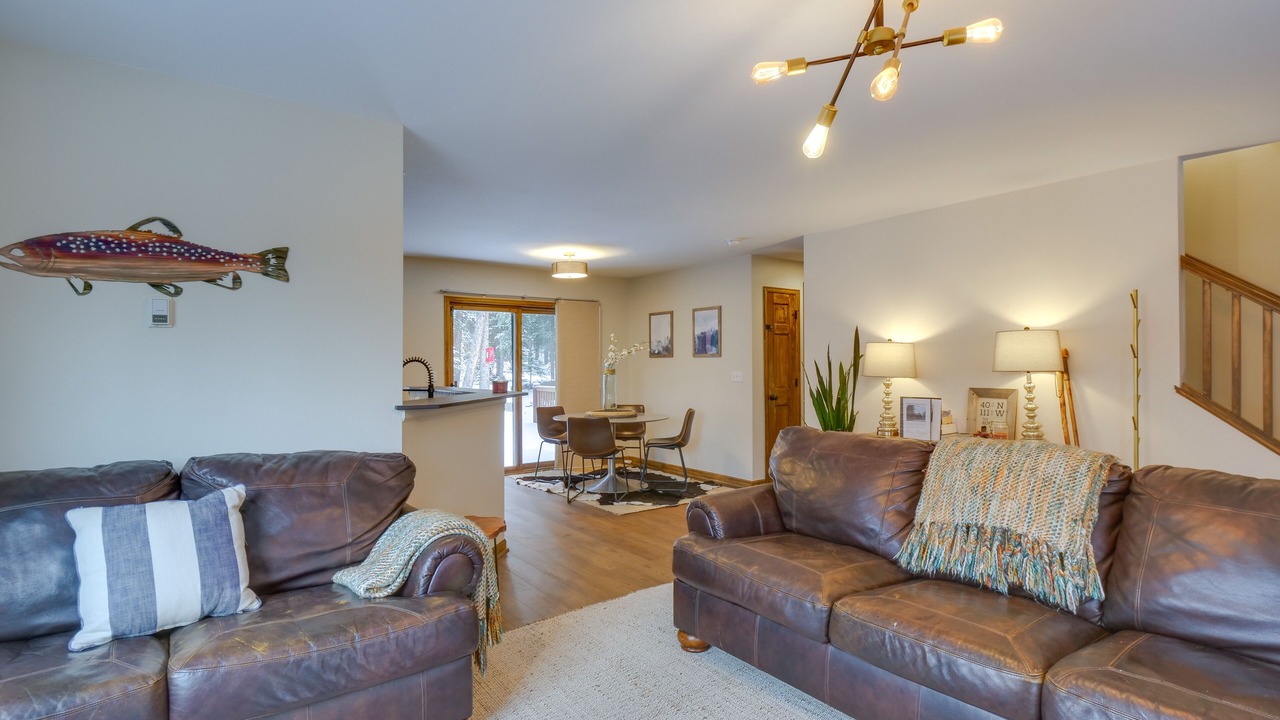 Photo of Livingroom in Quandary Village