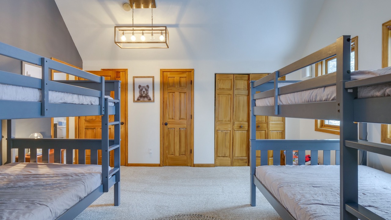 Photo of Bedroom in Quandary Village