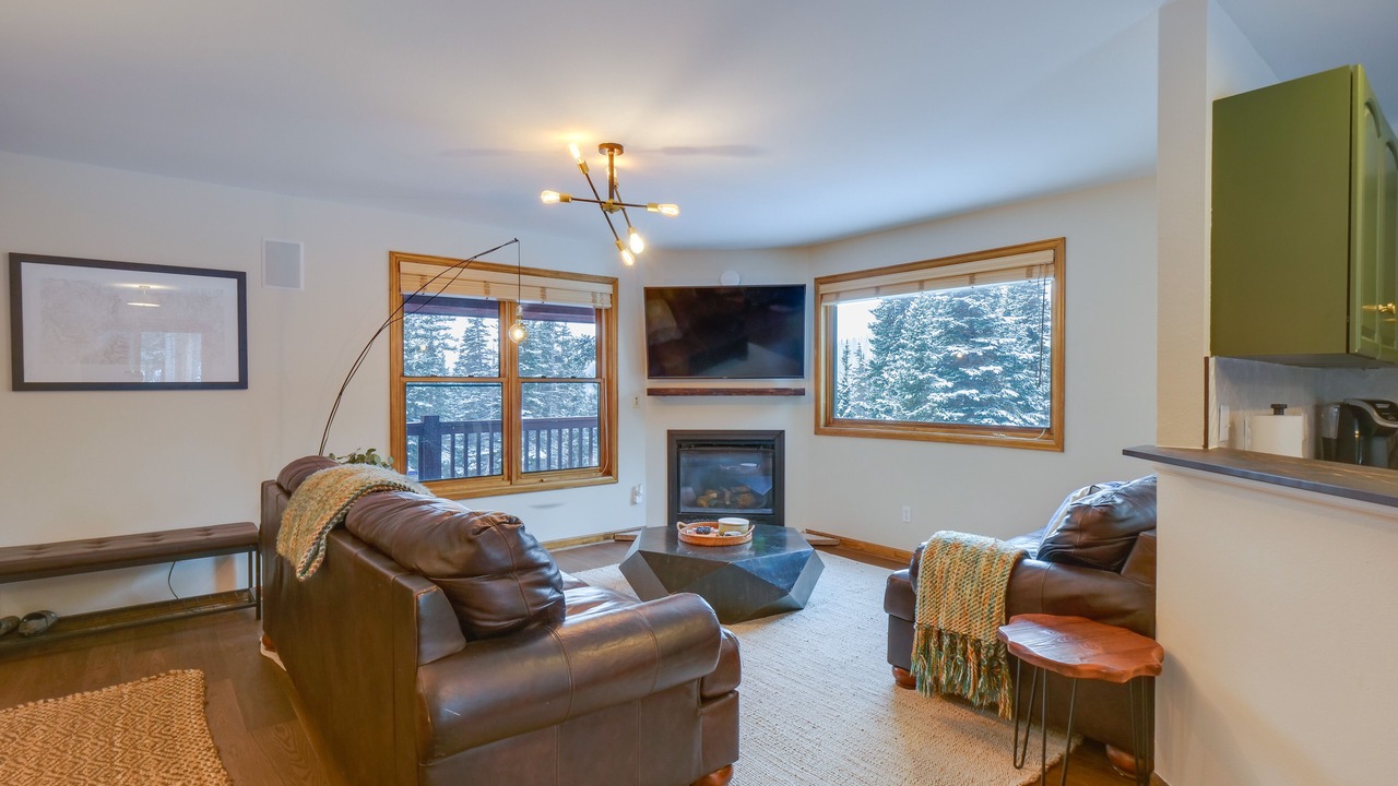 Photo of Livingroom in Quandary Village