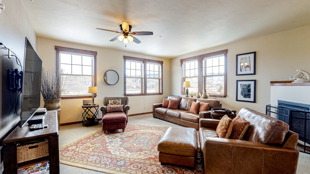Photo of Livingroom in Fraser